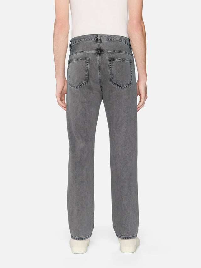 THE STRAIGHT JEAN