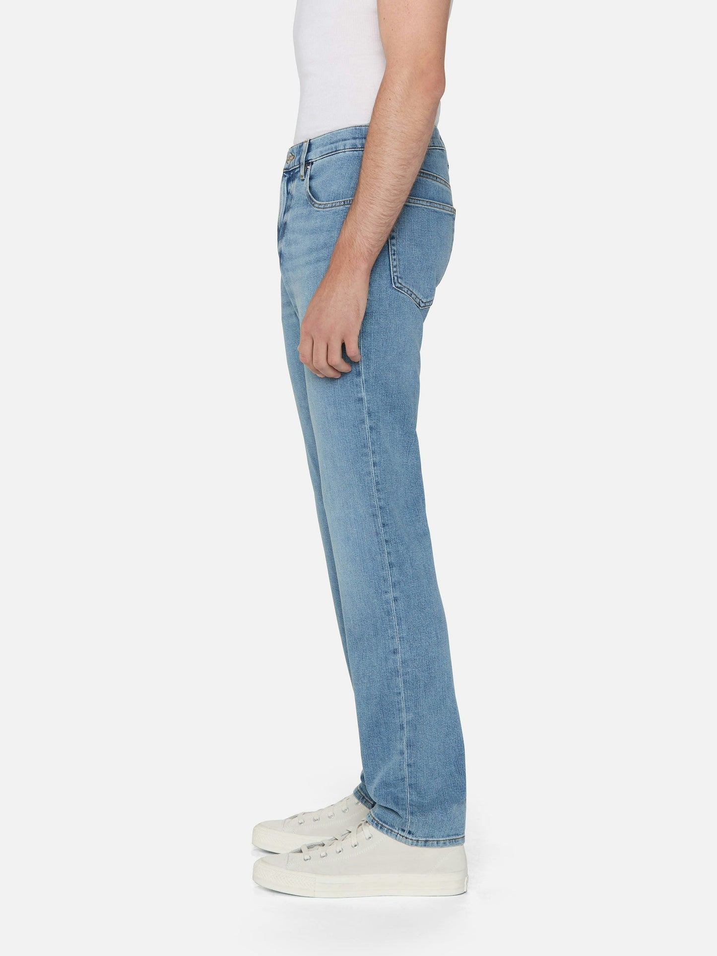 MODERN STRAIGHT JEAN