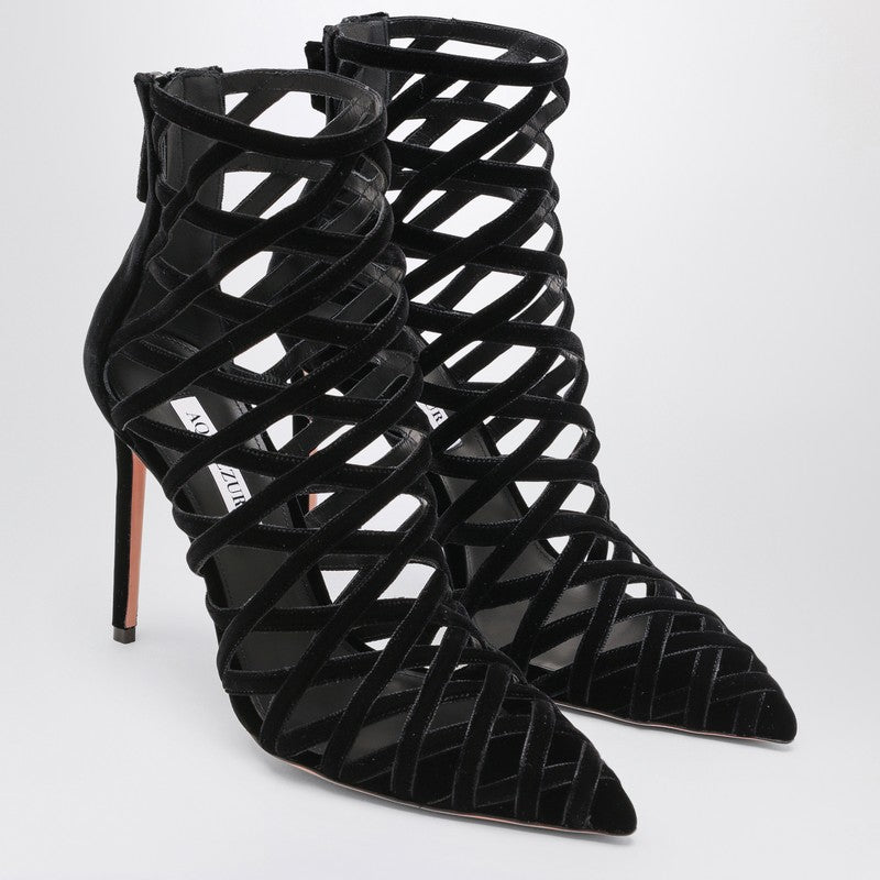 Black perforated décolleté with zip