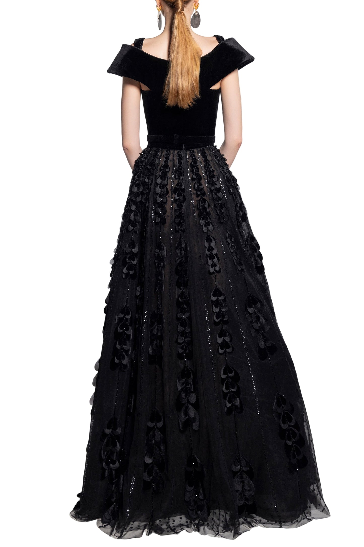 beaded-tulle-skirt-with-velvet-bodysuit-rtwfw23-3
