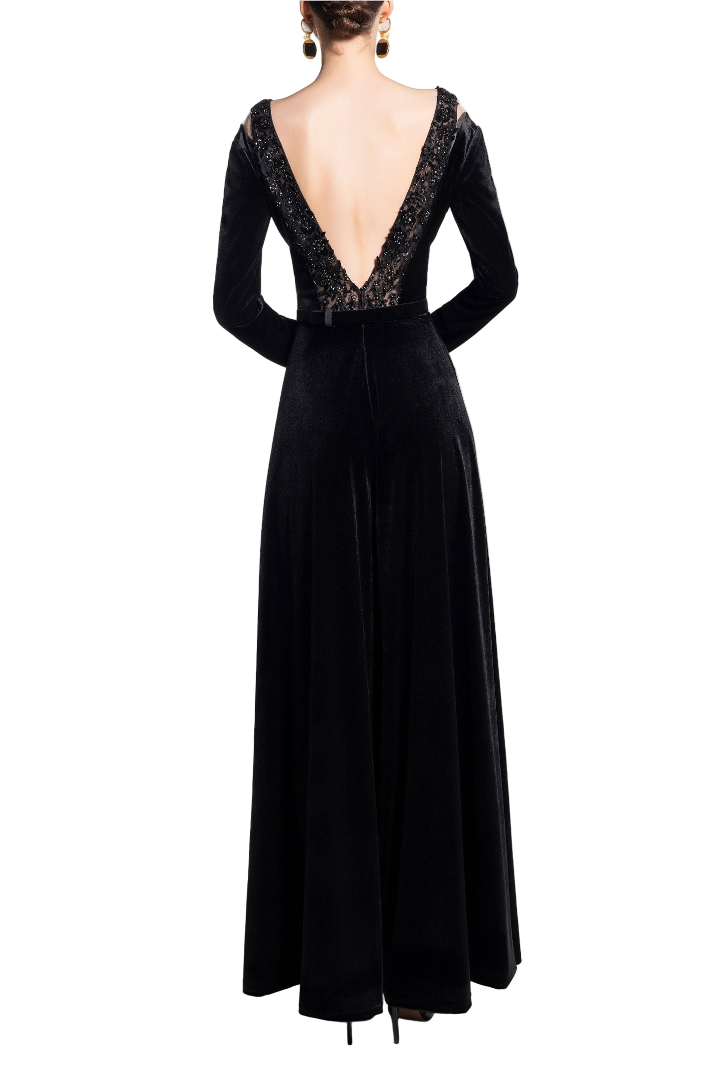velvet-flared-jumpsuit-with-a-beaded-top-rtwfw23-3