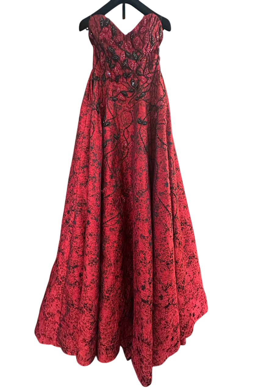STRAPLESS SWEETHEART A LINE BALL GOWN