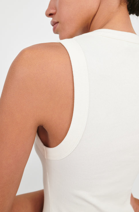 SCOOP NECK TANK