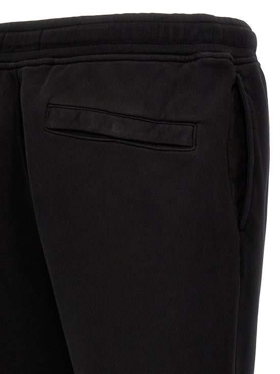 Straight pants