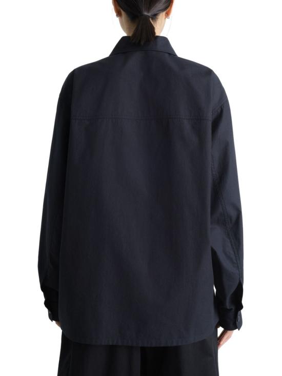 Long -sleeved shirt