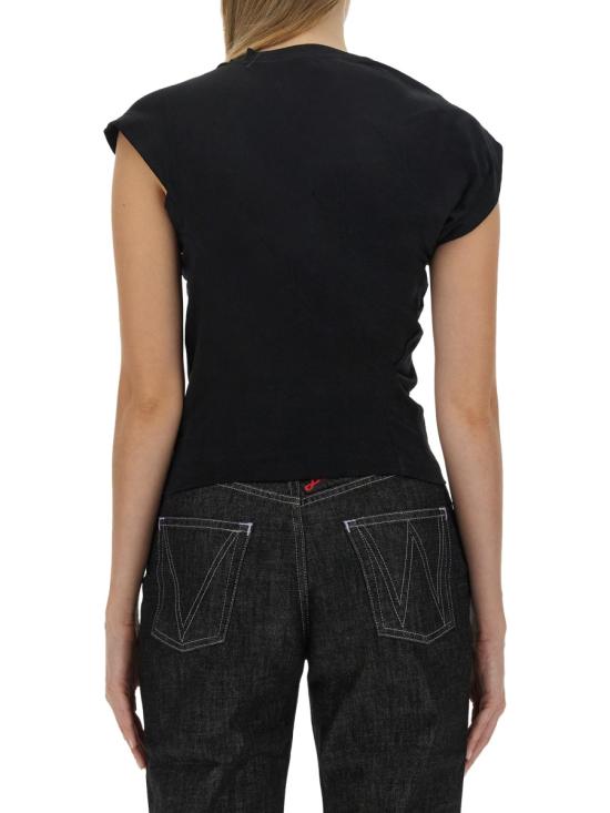 Sleeveless t-shirt