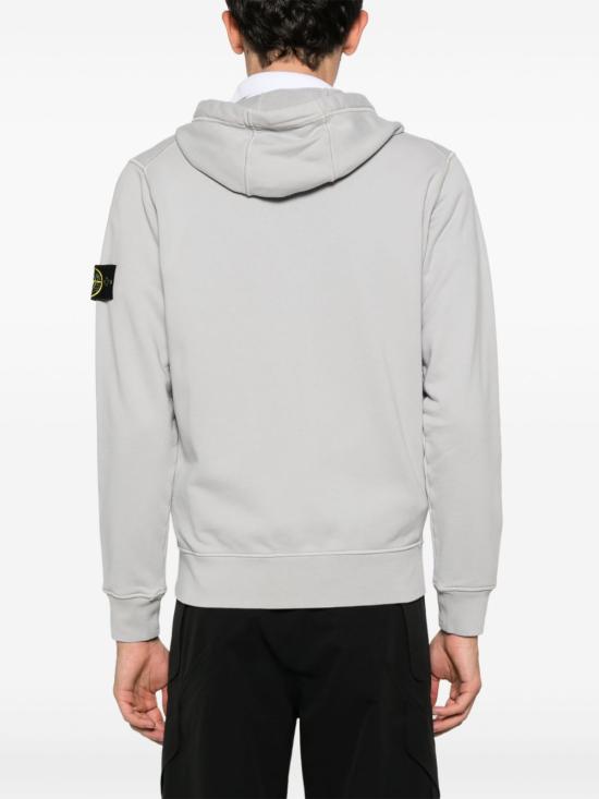 Long -sleeved t -shirt