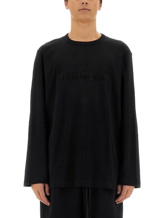 Long -sleeved t -shirt