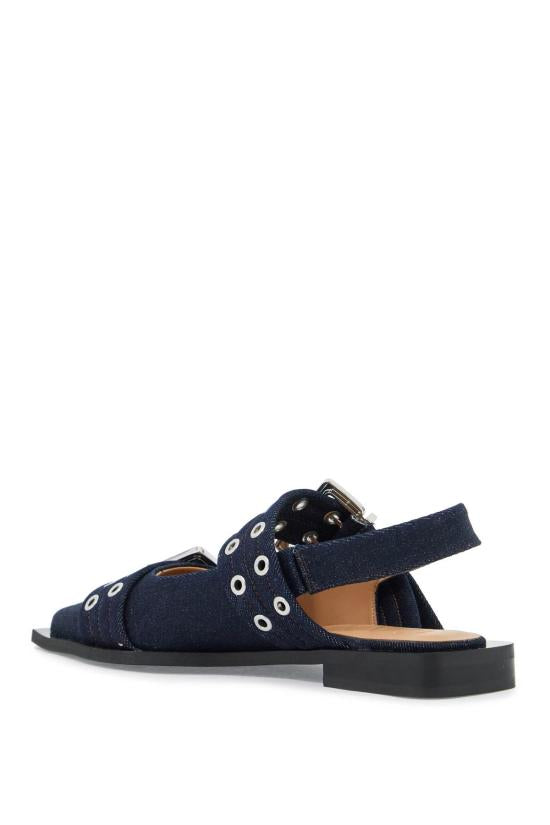 Flat shoes