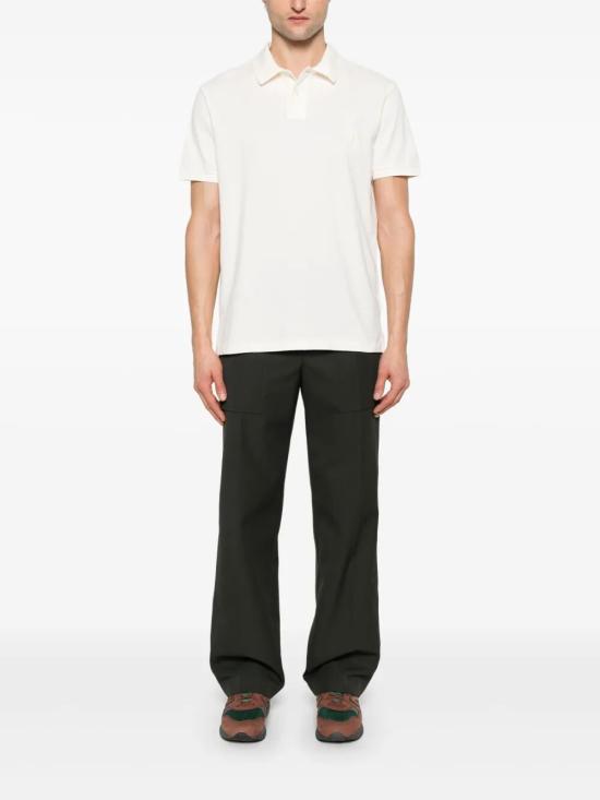 Short -sleeved t -shirt