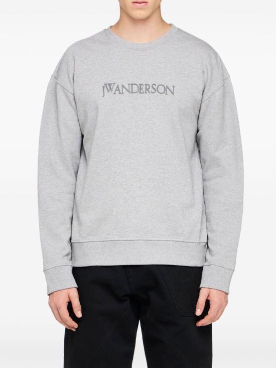 Long -sleeved t -shirt