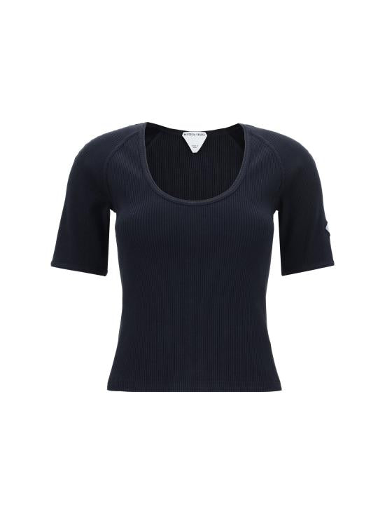 Short -sleeved t -shirt