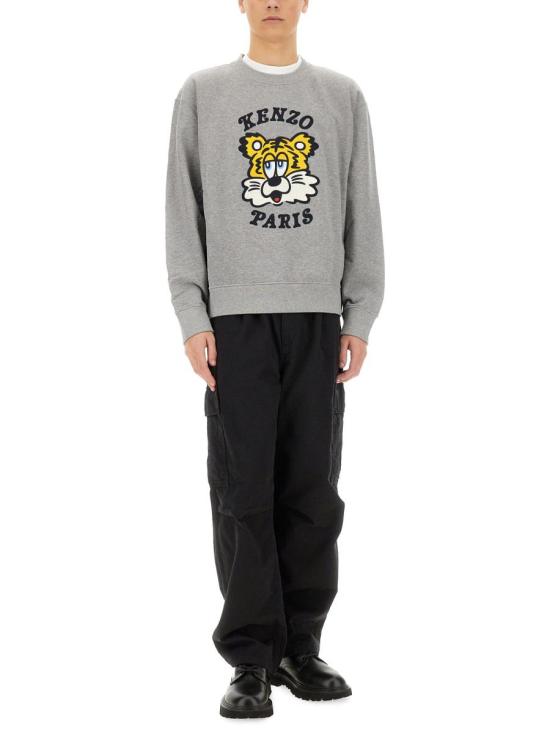 Long -sleeved t -shirt