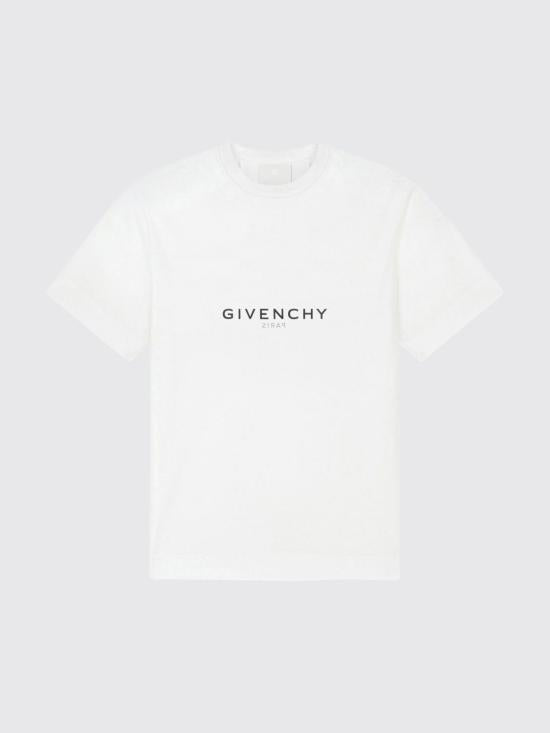 Short -sleeved t -shirt