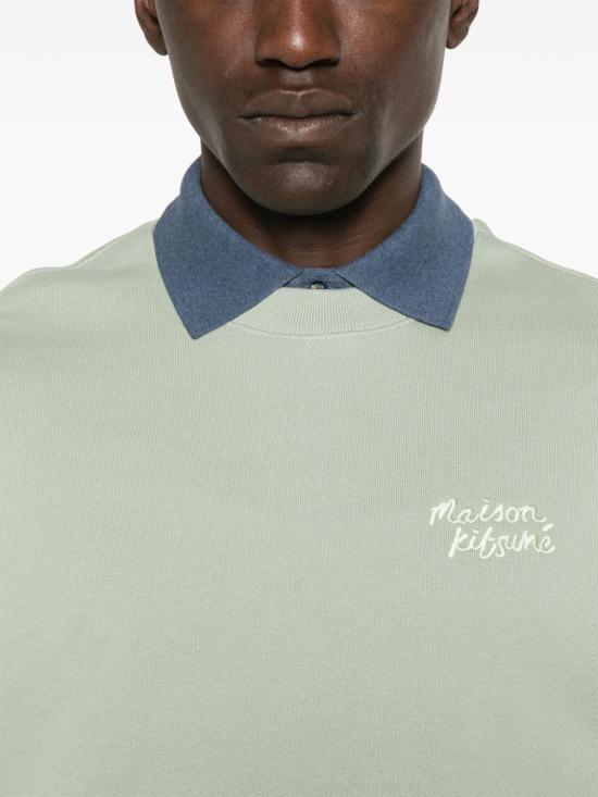 Long -sleeved t -shirt