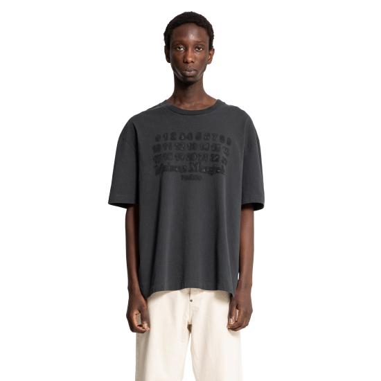 Long -sleeved t -shirt