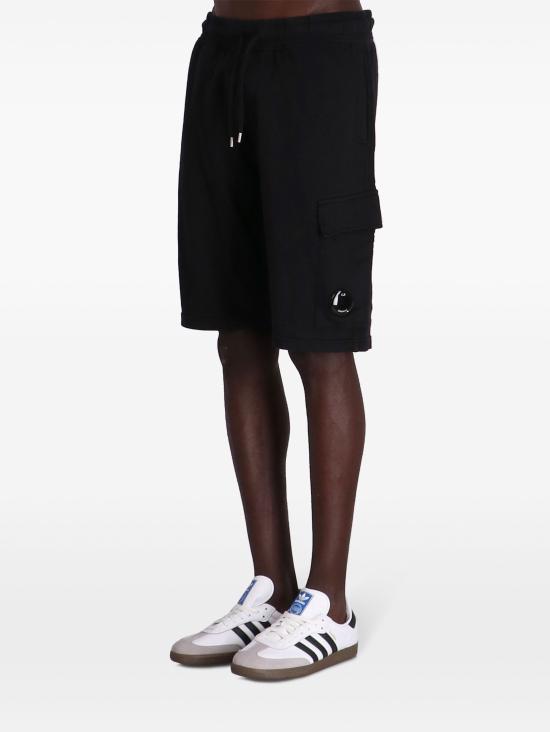 Short pants