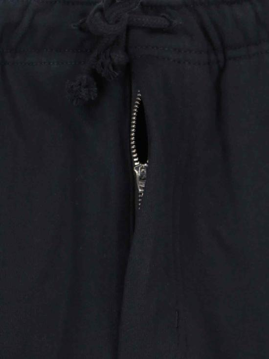 Short pants