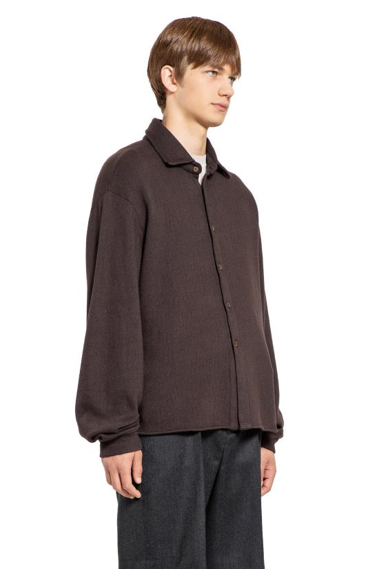 Long -sleeved shirt