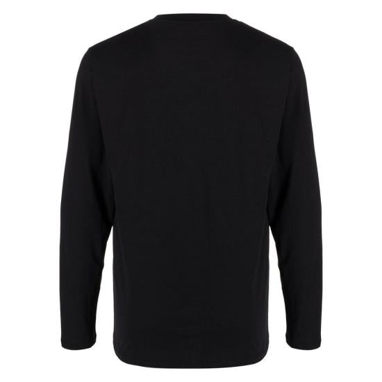 Long -sleeved t -shirt