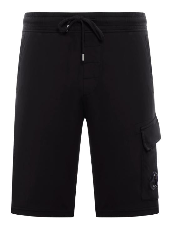Short pants
