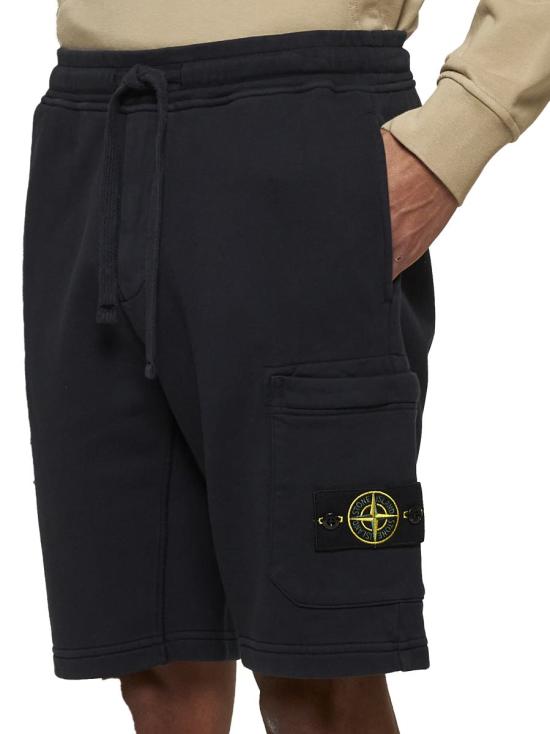 Short pants