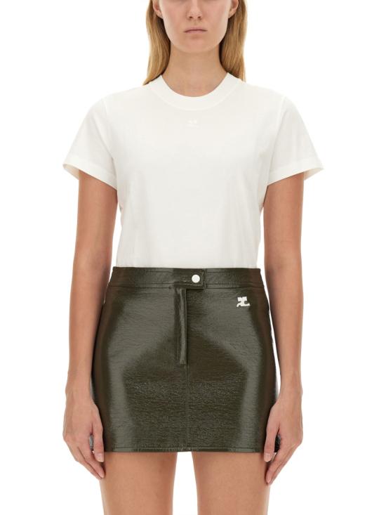 Short -sleeved t -shirt