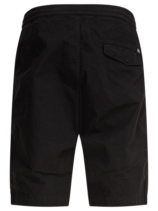 Short pants