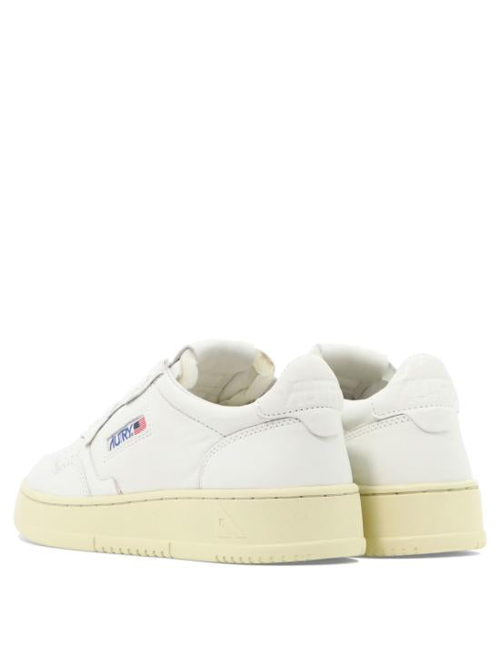 MEDALIST LOE SNEAKERS