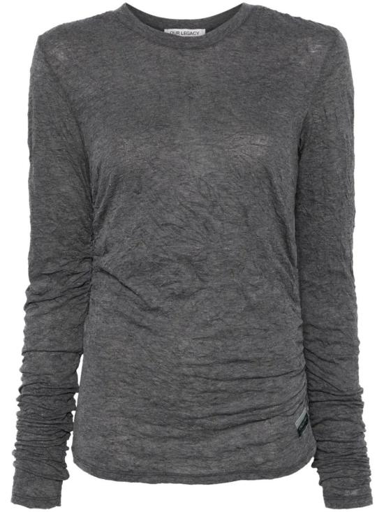 Long -sleeved t -shirt