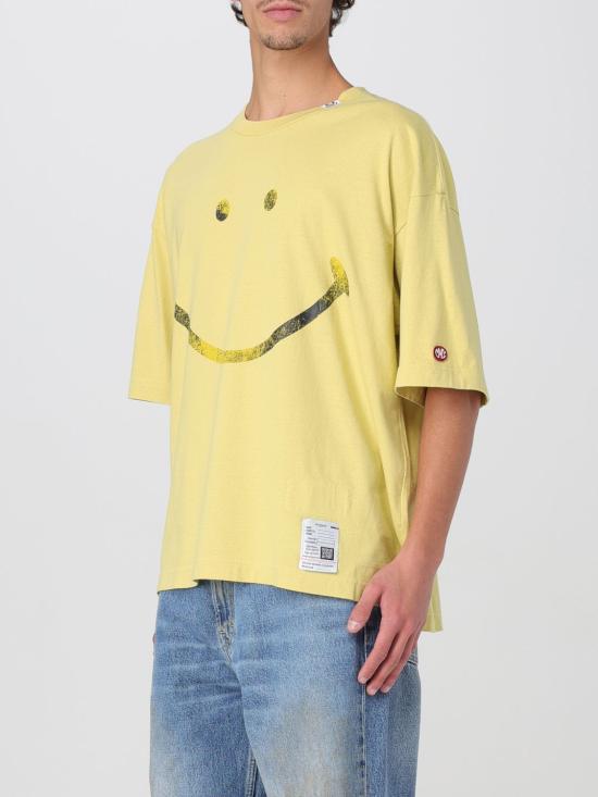 Short -sleeved t -shirt