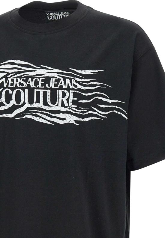 Short -sleeved t -shirt