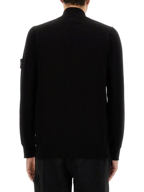 Long -sleeved t -shirt
