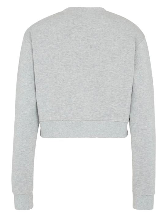 Long -sleeved t -shirt