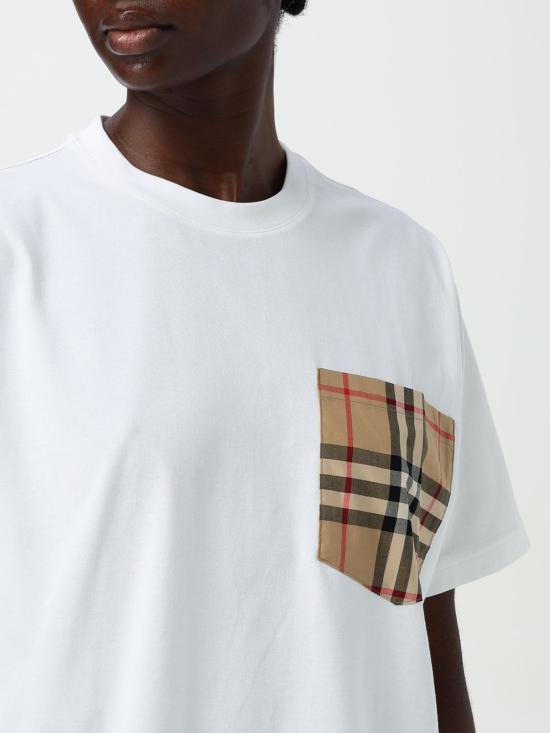 Short -sleeved t -shirt