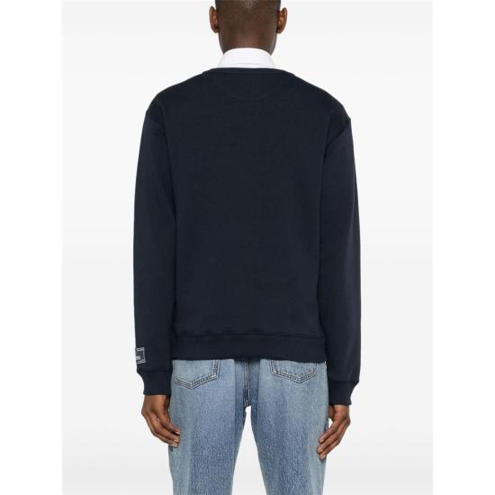 Long -sleeved t -shirt