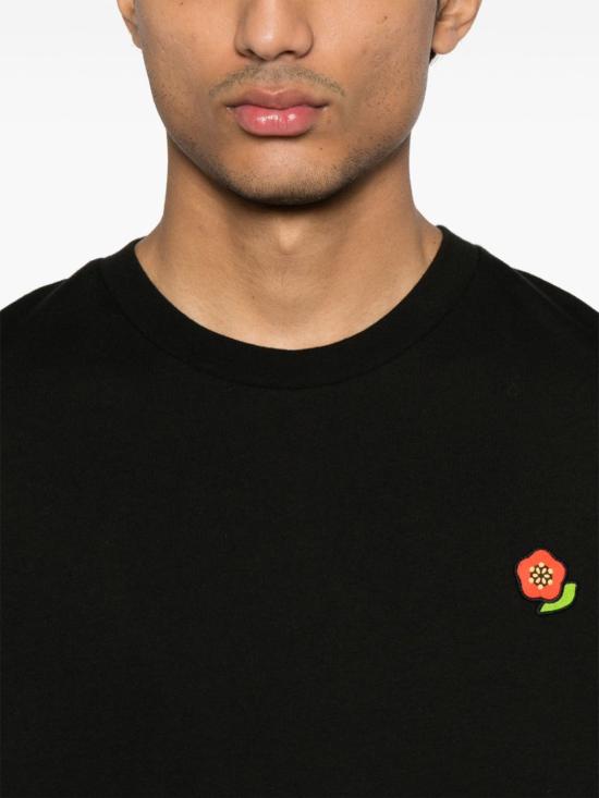 Short -sleeved t -shirt
