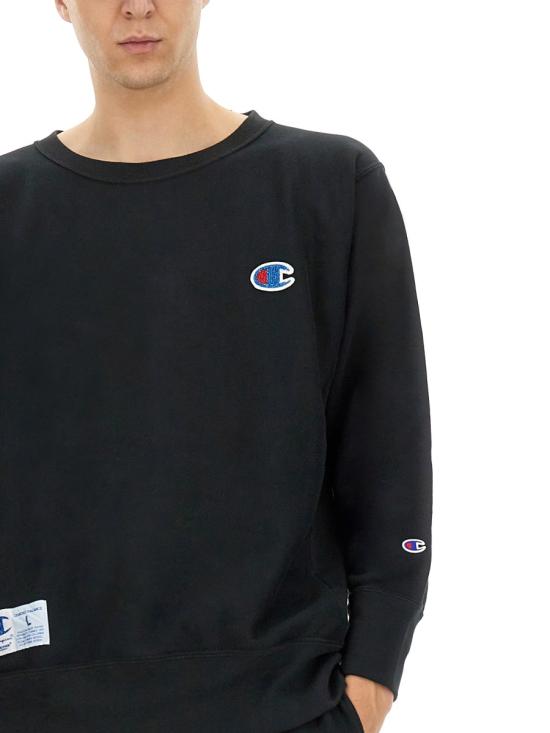 Long -sleeved t -shirt