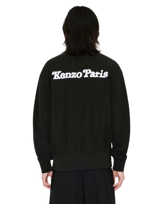 Long -sleeved t -shirt