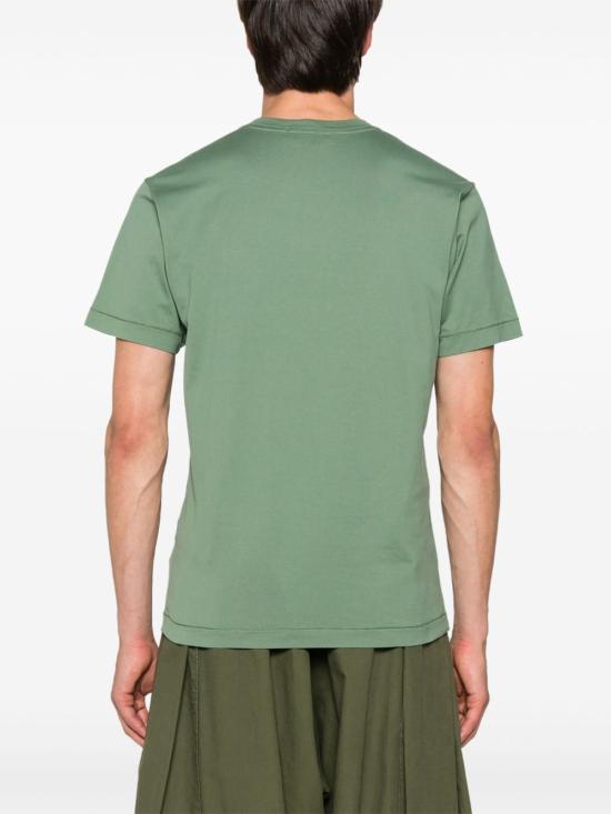 Short -sleeved t -shirt