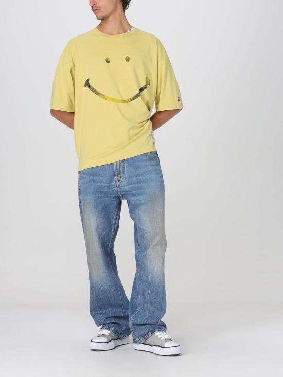 Short -sleeved t -shirt