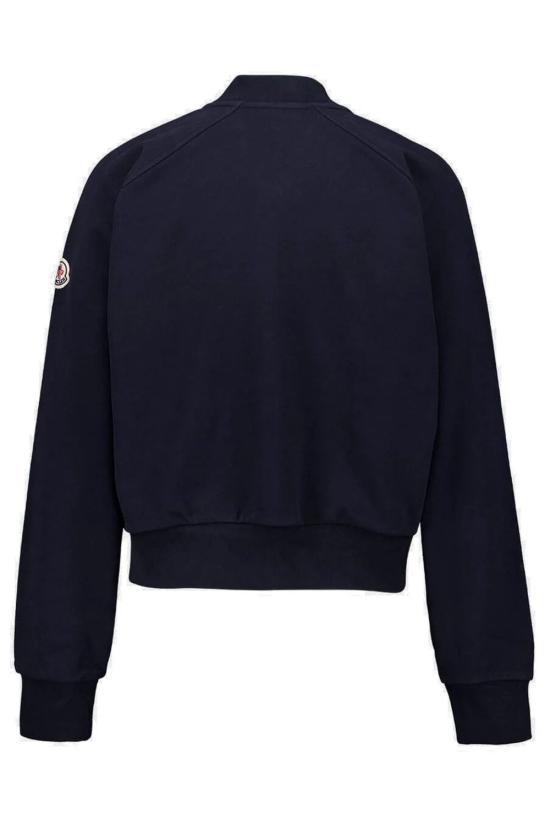 Long -sleeved t -shirt