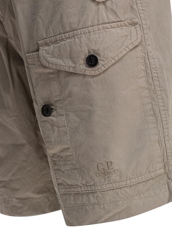 Short pants