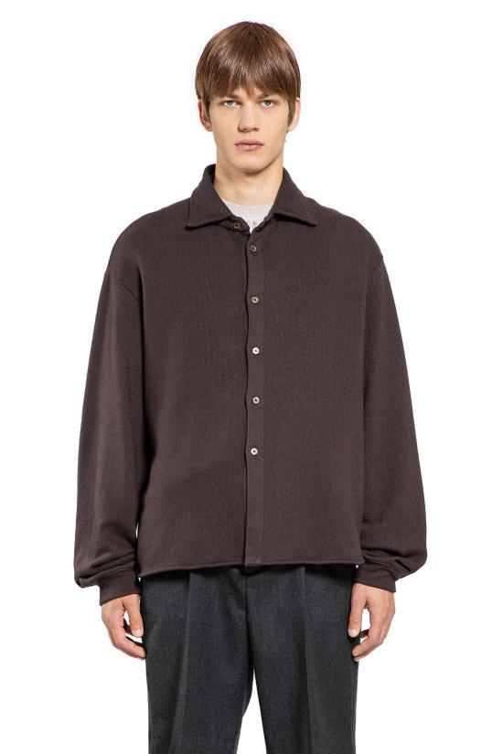 Long -sleeved shirt