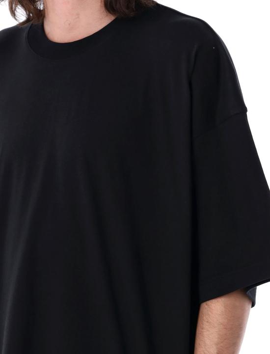 Short sleeve t -shirt