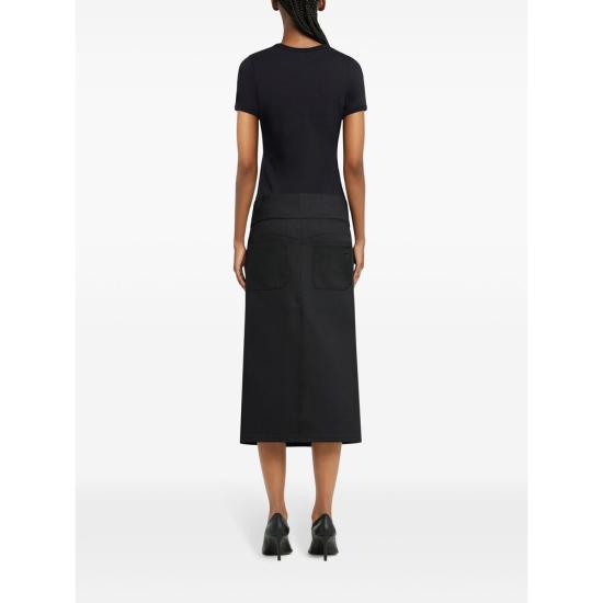 Short -sleeved t -shirt