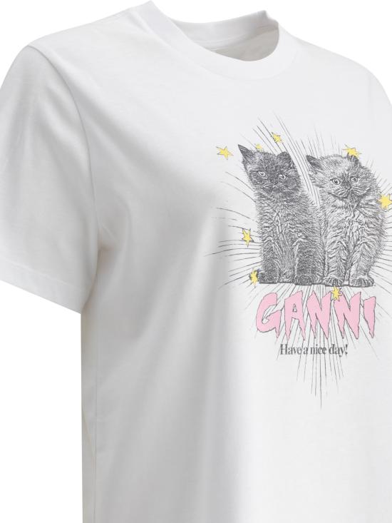 Short -sleeved t -shirt