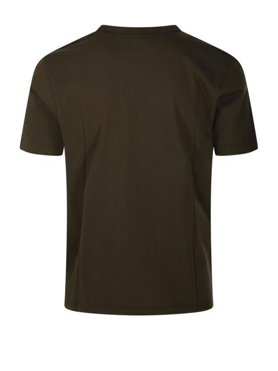 Short -sleeved t -shirt
