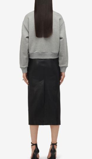 Long -sleeved t -shirt