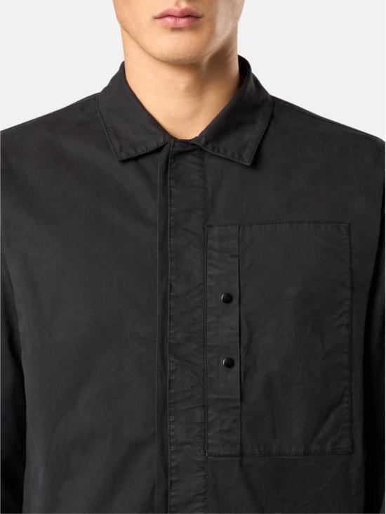 Long -sleeved shirt